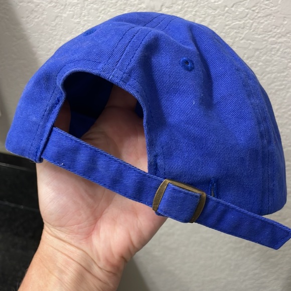 Cubs hat - Picture 2 of 4